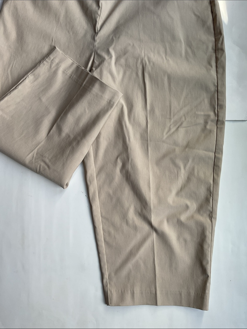 Counterparts Mid Rise Capris - Picture 3 of 9